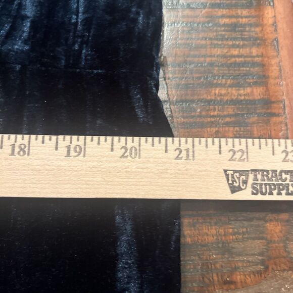 Women’s Rachel Zoe Emerald Velvet Blouse Crystal Embellished Straps Size Large - Picture 14 of 14